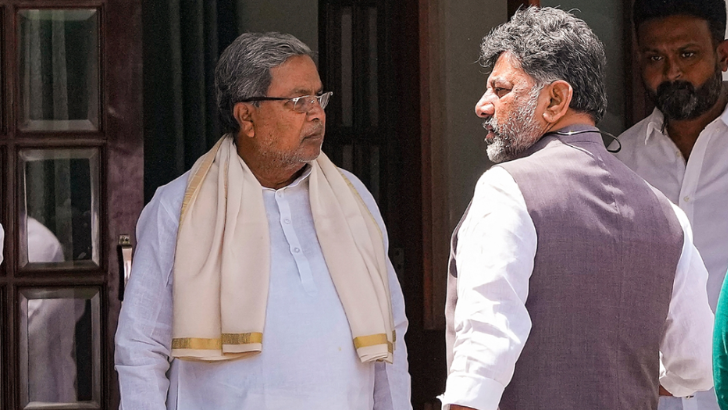 https://www.salarnews.in/public/uploads/images/newsimages/maannewsimage12042026_222506_DKS Siddaramaiah .png